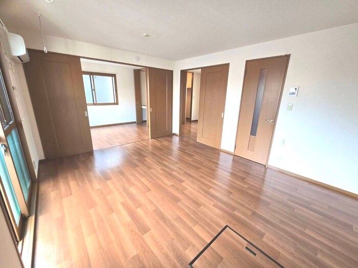 物件内観写真14　(居室)