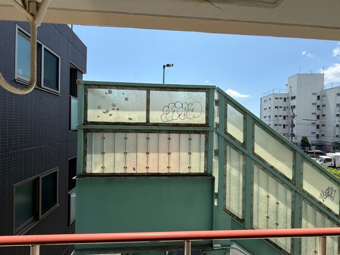 物件内観写真15　(室内からの展望)