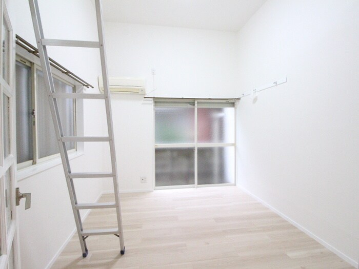 物件内観写真6　(居室)