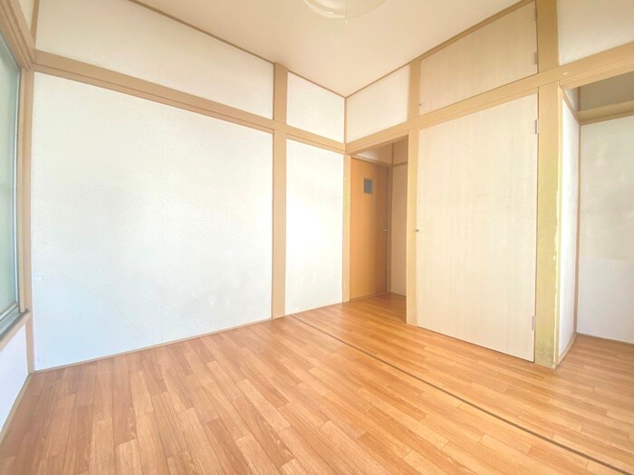 物件内観写真8　(居室)