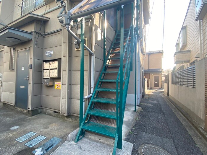 物件外観写真4　(エントランス部分)