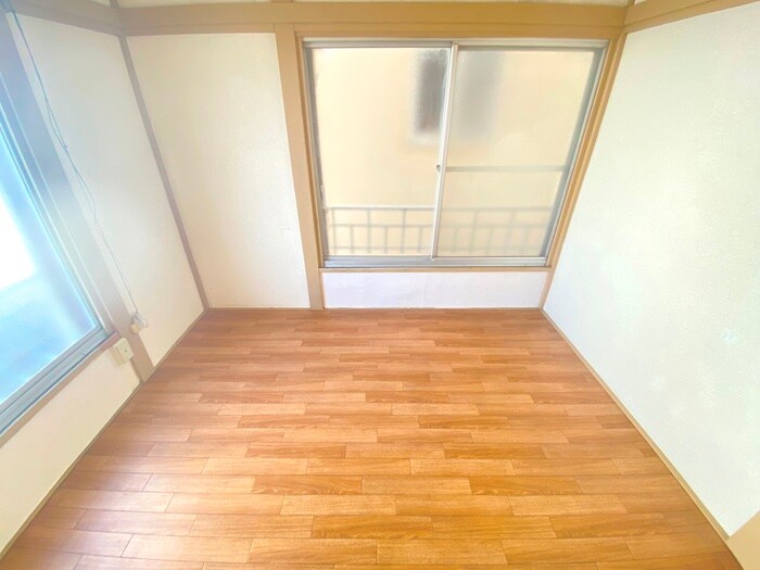 物件内観写真19　(居室)