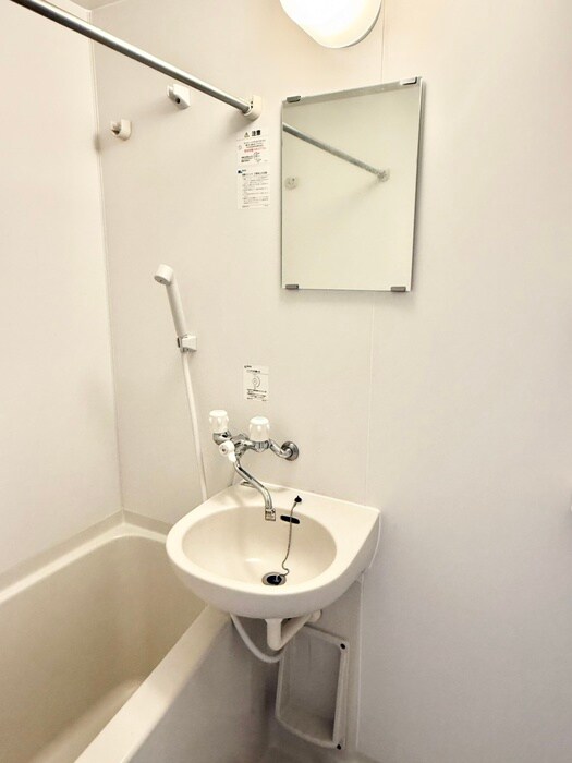 物件内観写真12　(洗面)