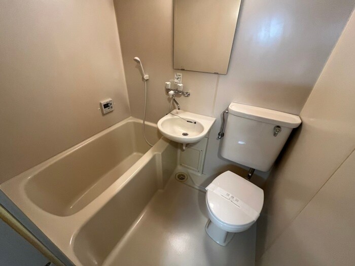 物件内観写真13　(バス／シャワールーム等)