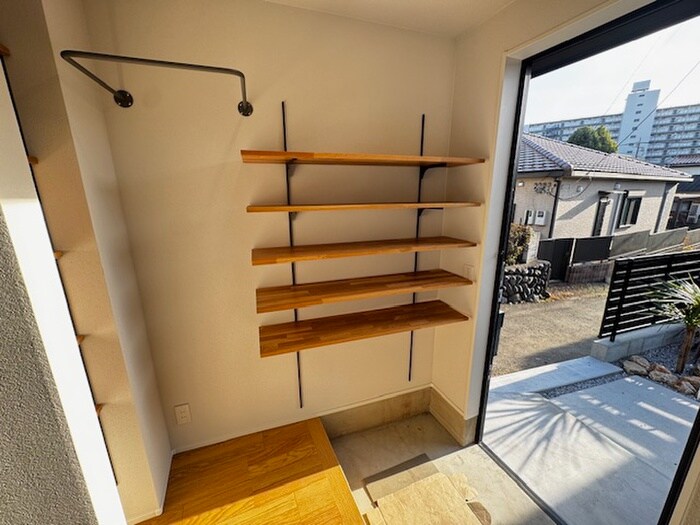 物件内観写真8　(靴箱)