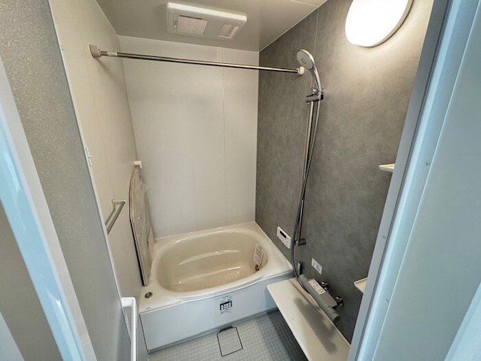 河村貸家（東６）のバス