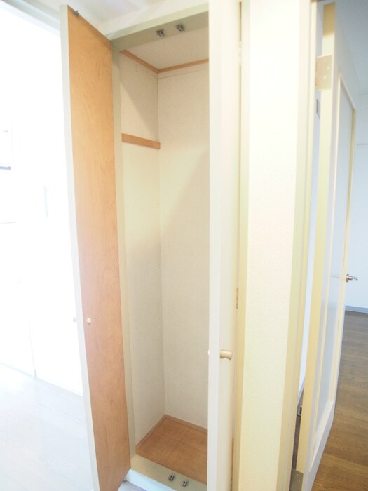 物件内観写真12　(収納)