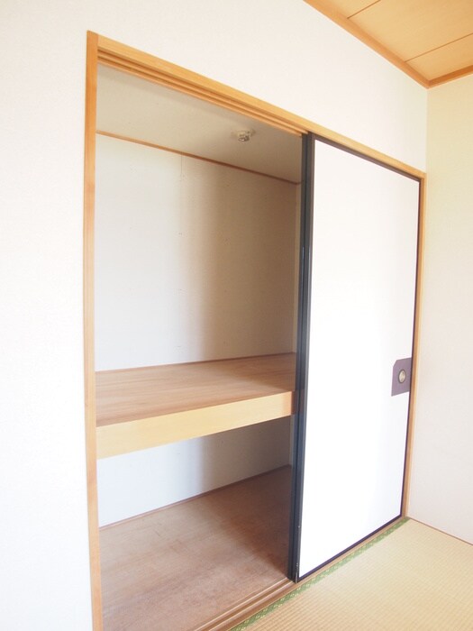物件内観写真15　(収納)