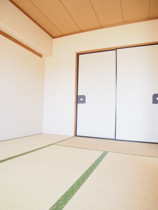 物件内観写真16　(居室)