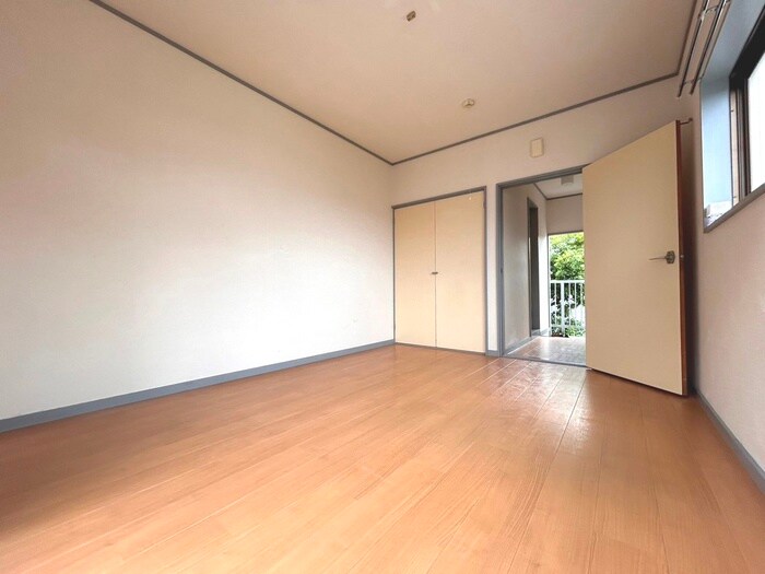 物件内観写真7　(居室)