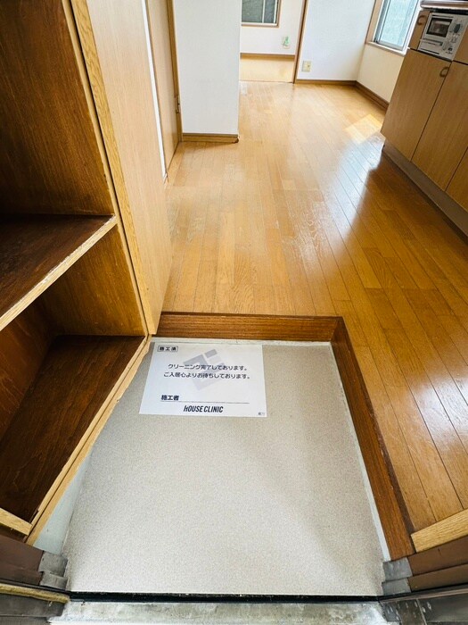 物件内観写真19　(玄関)