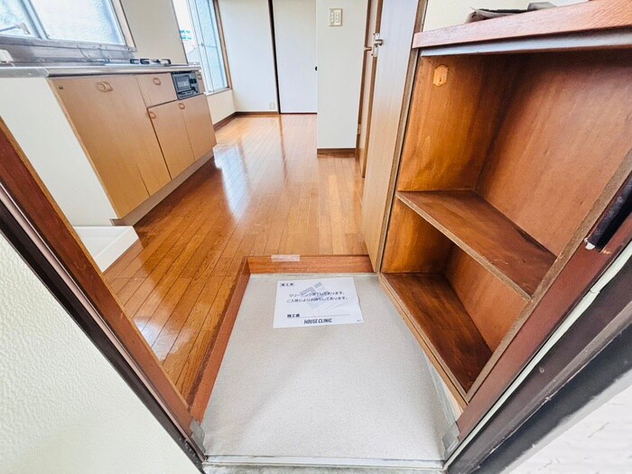 物件内観写真22　(玄関)