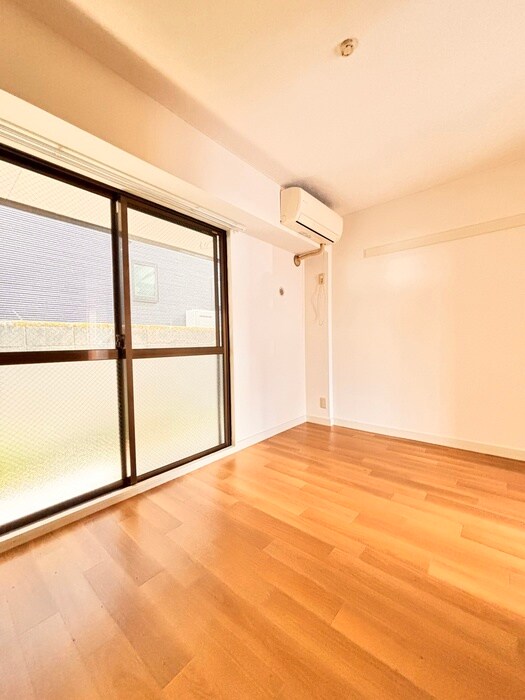 物件内観写真12　(居室)