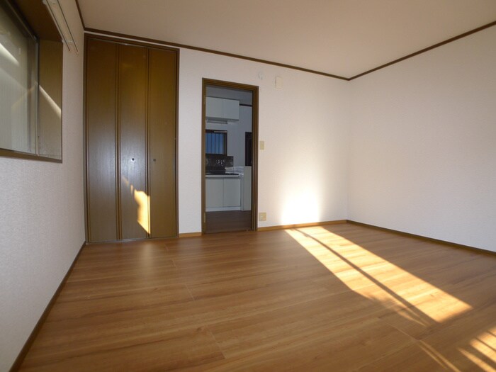 物件内観写真9　(居室)