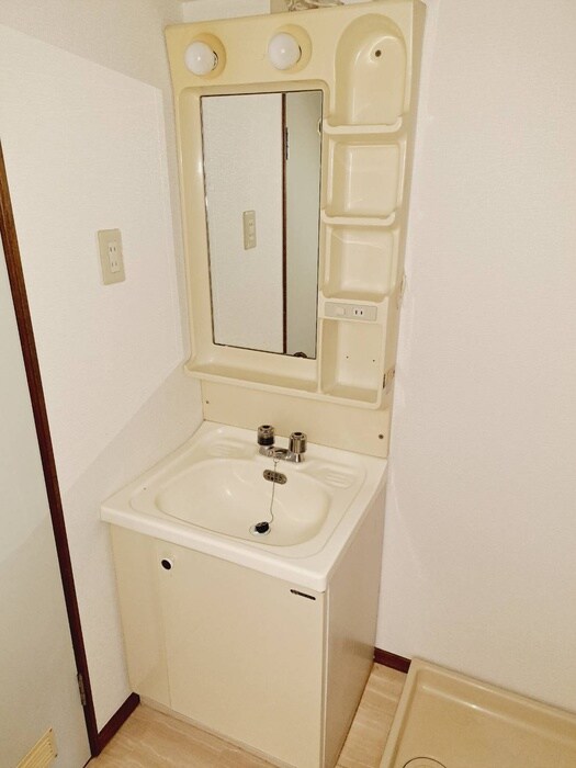 物件内観写真14　(洗面)