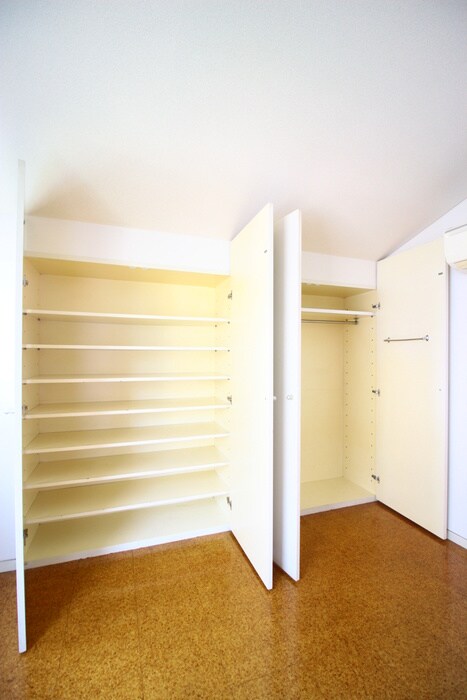 物件内観写真11　(収納)