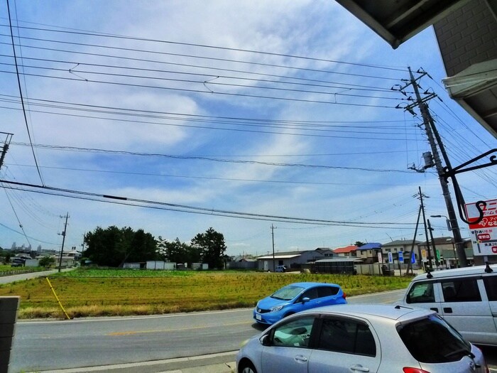 物件内観写真16　(室内からの展望)