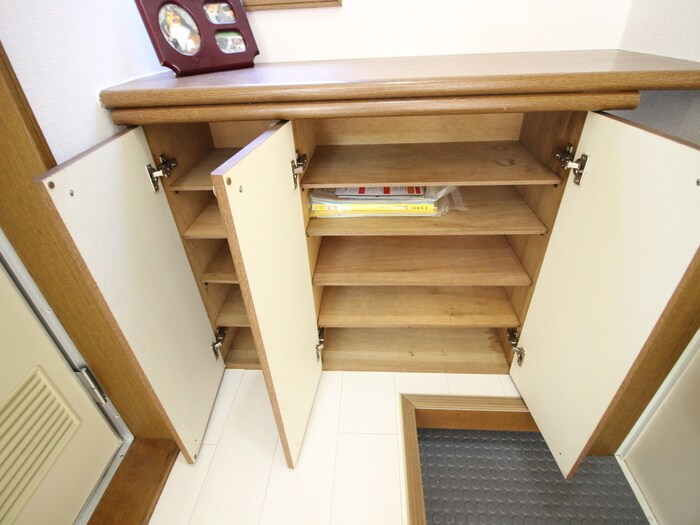 物件内観写真14　(靴箱)