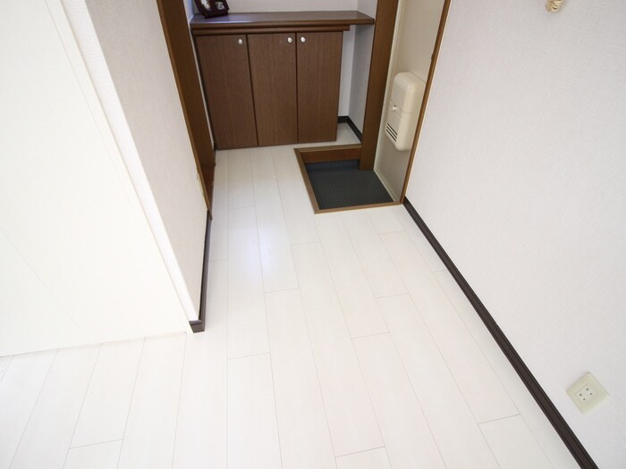 物件内観写真21　(廊下)