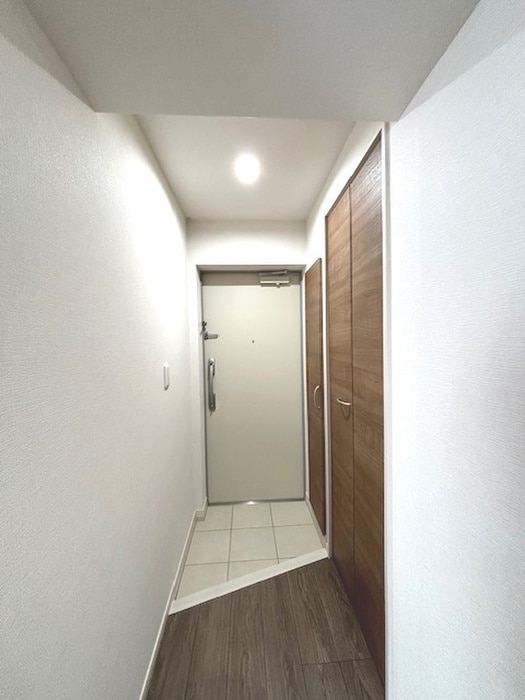 物件内観写真22　(玄関)