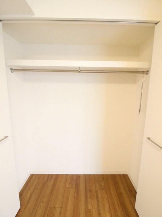 物件内観写真10　(収納)