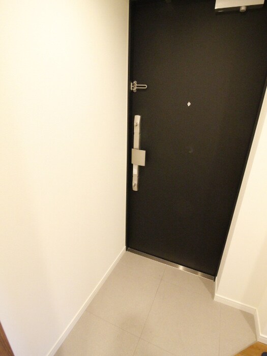 物件内観写真18　(玄関)