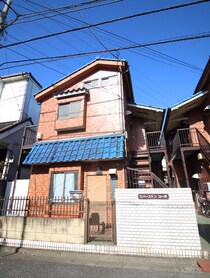 ﾘﾊﾞｰｽﾄｰﾝｺｰﾎﾟAの外観写真