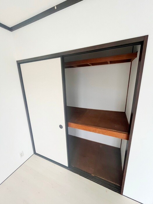 物件内観写真10　(収納)