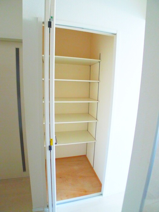 物件内観写真19　(収納)