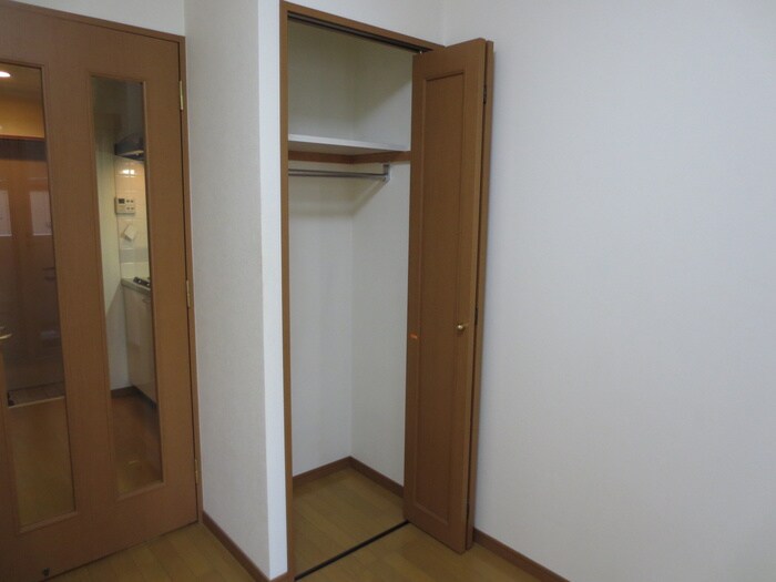 物件内観写真8　(収納)