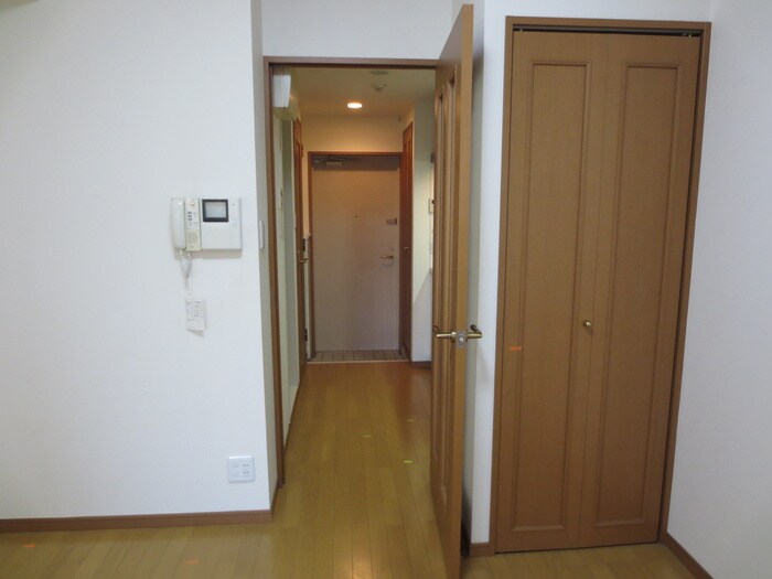 物件内観写真11　(居室)