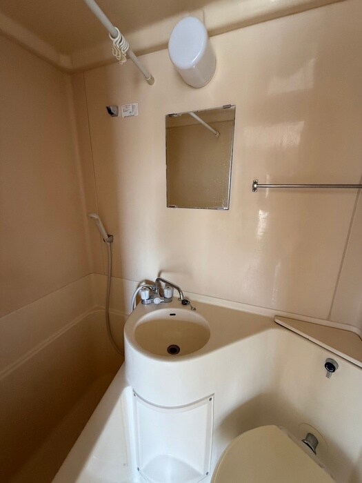 物件内観写真12　(洗面)