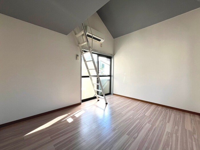 物件内観写真8　(居室)