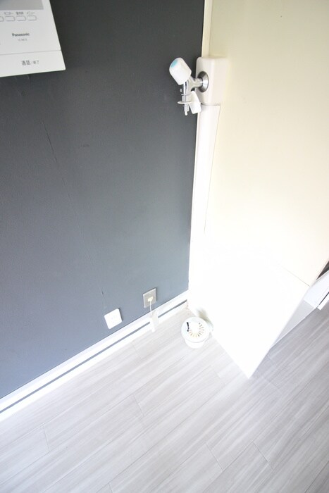 物件内観写真8　(洗濯機置場)