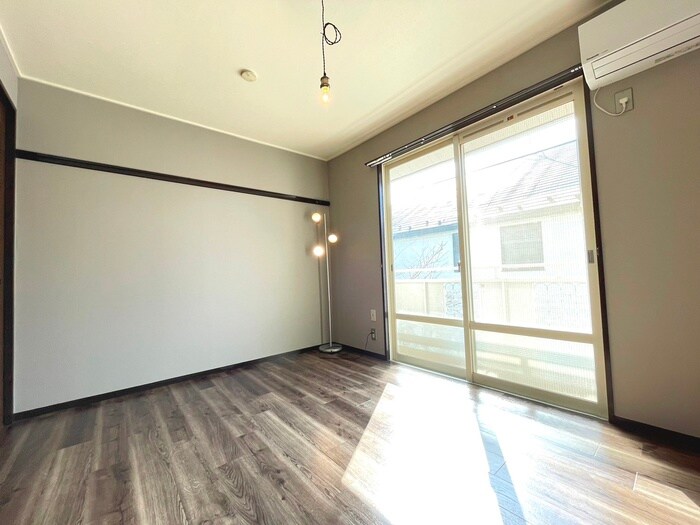 物件内観写真7　(居室)