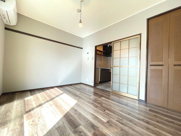 物件内観写真9　(居室)