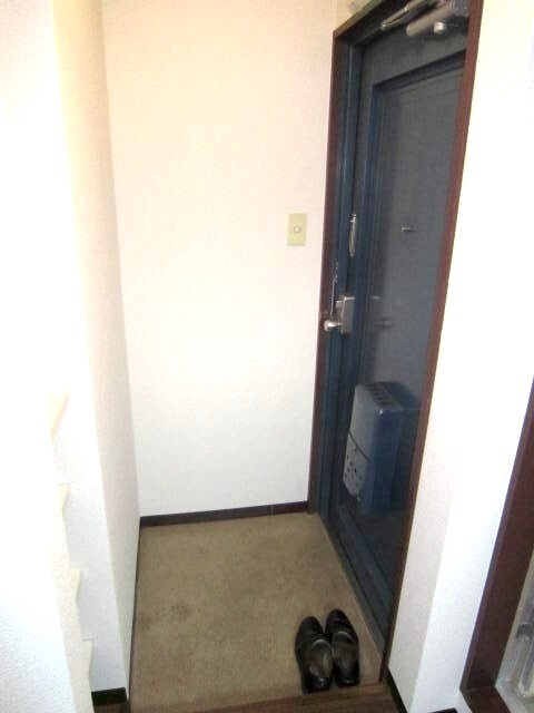 物件内観写真15　(玄関)