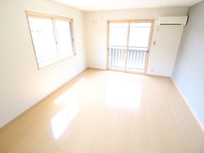 物件内観写真6　(居室)