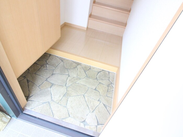 物件内観写真21　(玄関)