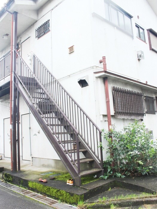 物件外観写真4　(エントランス部分)