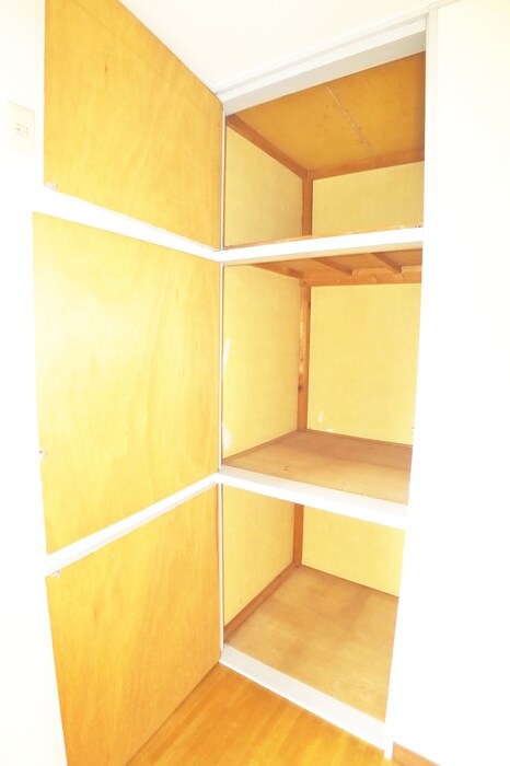 物件内観写真13　(収納)