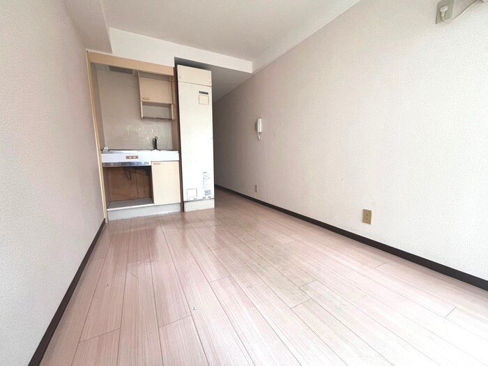 物件内観写真10　(居室)