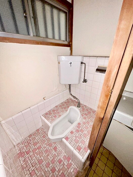 物件内観写真14　(トイレ)