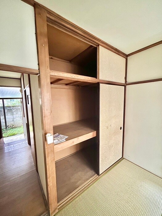 物件内観写真16　(収納)