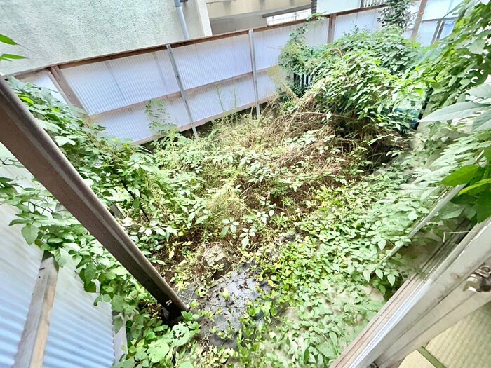 第三佐渡荘のベランダ・バルコニー