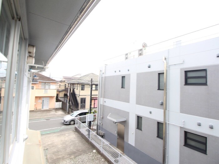 物件内観写真16　(室内からの展望)