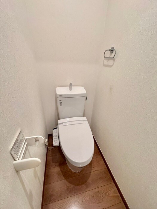 物件内観写真15　(トイレ)