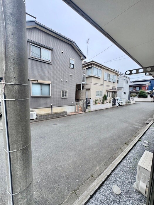 物件内観写真22　(室内からの展望)