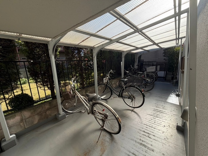 物件外観写真5　(駐輪場)