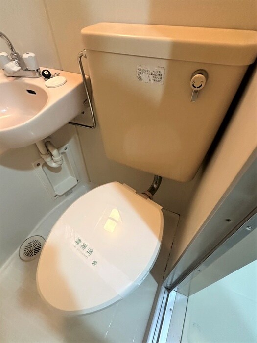 物件内観写真11　(トイレ)